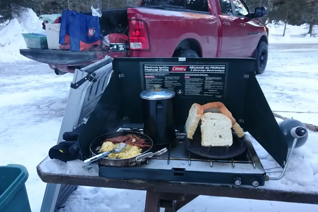 Toasting bread on a grill